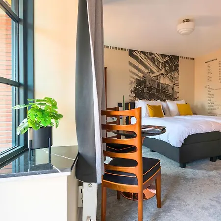 Center Fast Wi-fi, Designer Bathroom ティルブルグ