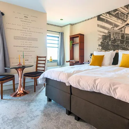 Center Fast Wi-fi, Designer Bathroom Tilburg