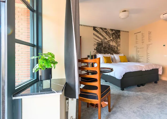 Center Fast Wi-fi, Designer Bathroom Tilburg