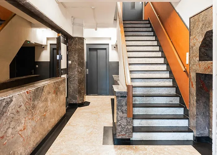 Center Fast Wi-fi, Designer Bathroom