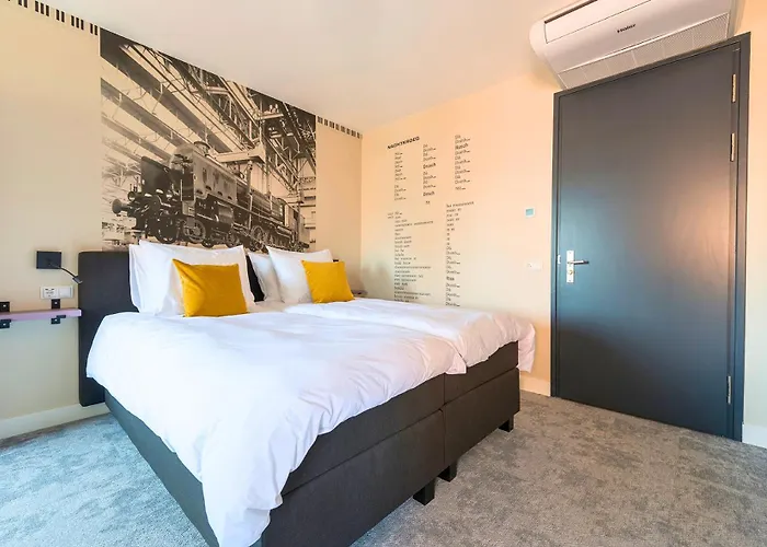 Apartament Center Fast Wi-fi, Designer Bathroom